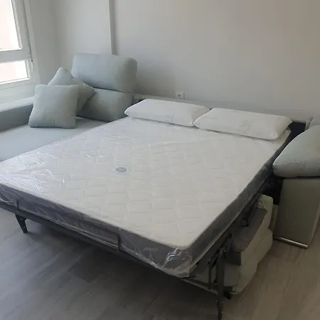 Paseo Marítimo - A Estrenar, A Pie De Playa, Con 2 Baños *